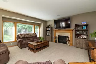 19447 Elkridge Trail, Farmington, MN 55024 - Photo 8