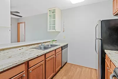 [Address not provided], Roseville, MN 55113 - Photo 4