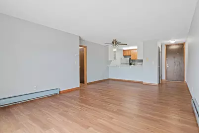 2800 Hamline Avenue N #347, Roseville, MN 55113 - Photo 6