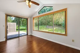13104 Gemstone Ct, Apple Valley, MN 55124 - Photo 10