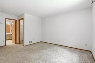 13104 Gemstone Ct, Apple Valley, MN 55124 - Photo 14