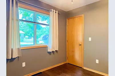 2110 Darling Avenue E, Alexandria, MN 56308 - Photo 8