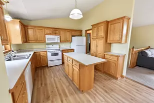 1264 Heritage Dr, Waite Park, MN 56387 - Photo 8