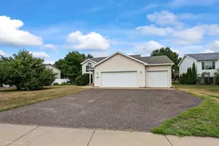 1264 Heritage Dr, Waite Park, MN 56387 - Photo 2