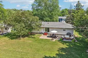 681 Terrace Dr, Roseville, MN 55113 - Photo 54