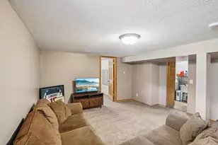 681 Terrace Dr, Roseville, MN 55113 - Photo 28