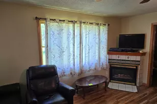 604 E Willow Ave, Olivia, MN 56277 - Photo 18