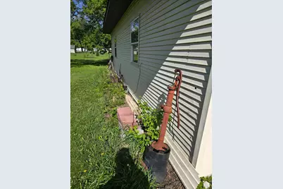 604 E Willow Avenue, Olivia, MN 56277 - Photo 8
