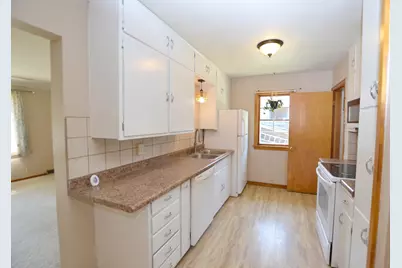 806 5th Street NE, Staples, MN 56479 - Photo 6