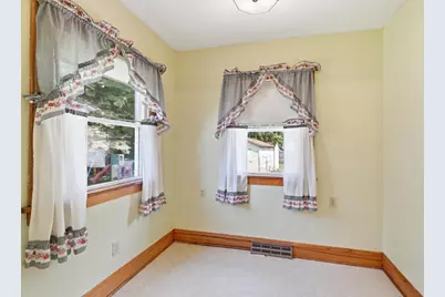 503 N Elm Street, Belle Plaine, MN 56011 - Photo 16