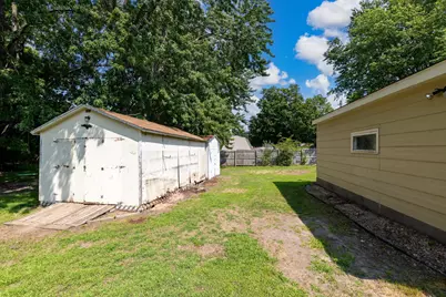 503 N Elm Street, Belle Plaine, MN 56011 - Photo 32