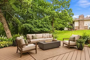 1711 Hickory Hill Dr, Eagan, MN 55122 - Photo 2