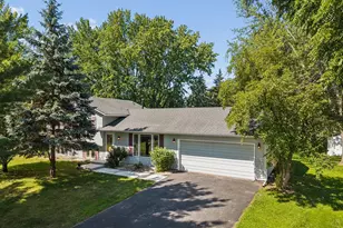 10692 104th Pl N, Maple Grove, MN 55369 - Photo 2