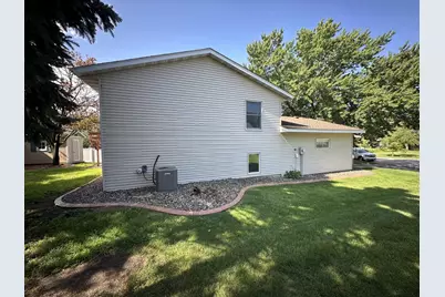 4020 Baffin Lane NE, Rochester, MN 55906 - Photo 10