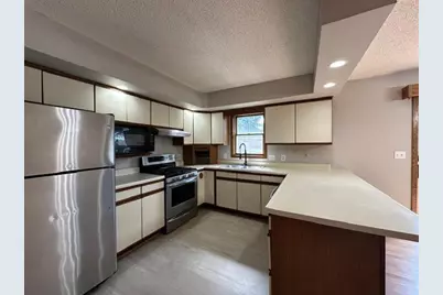 4020 Baffin Lane NE, Rochester, MN 55906 - Photo 2