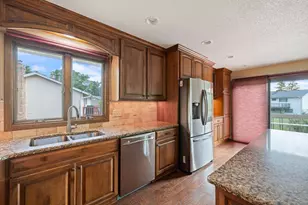 1417 Raleigh Dr, Burnsville, MN 55337 - Photo 10
