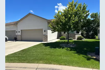 469 Roundhouse Street, Shakopee, MN 55379 - Photo 2