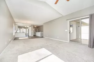 469 Roundhouse St, Shakopee, MN 55379 - Photo 6