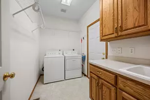 2309 Stephani Ct, Little Canada, MN 55117 - Photo 28