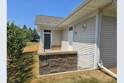 600 N Shore Drive #600, Detroit Lakes, MN 56501 - Photo 2