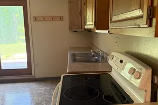543 River St, Taylors Falls, MN 55084 - Photo 10