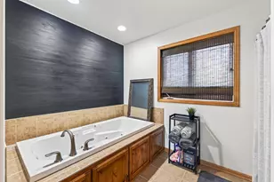 5701 Oregon Ct, Crystal, MN 55428 - Photo 20