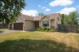 1320 Honeysuckle Ln SE, Cambridge, MN 55008 - Photo 2