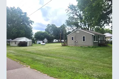 315 Cedar Street, Pepin, WI 54759 - Photo 2