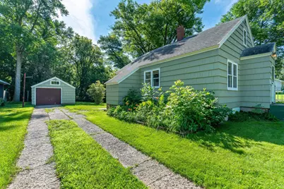 211 5th Street SE, Pelican Rapids, MN 56572 - Photo 4