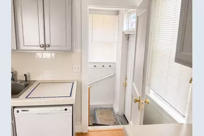 2910 Russell Avenue N, Minneapolis, MN 55411 - Photo 8