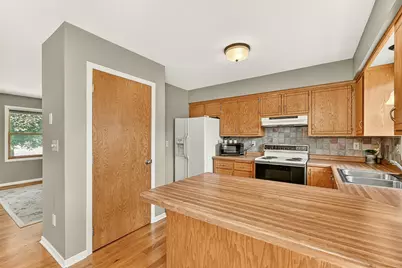 792 41st Avenue NW, Rochester, MN 55901 - Photo 8