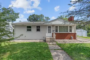 2168 Hawthorne Ave E, Saint Paul, MN 55119 - Photo 1