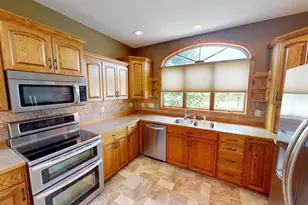 1802 Crystal Dr, Albert Lea, MN 56007 - Photo 8