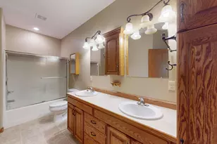 1802 Crystal Dr, Albert Lea, MN 56007 - Photo 18
