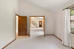 7051 Robinwood Trail, Woodbury, MN 55125 - Photo 22