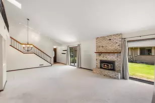 7051 Robinwood Trail, Woodbury, MN 55125 - Photo 4