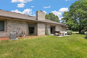 7051 Robinwood Trail, Woodbury, MN 55125 - Photo 36