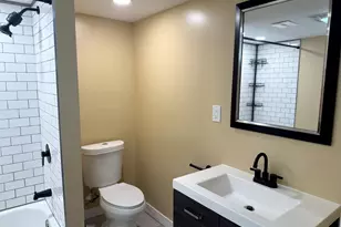 1874 Hawthorne Ave E, Saint Paul, MN 55119 - Photo 12