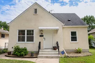1874 Hawthorne Ave E, Saint Paul, MN 55119 - Photo 1