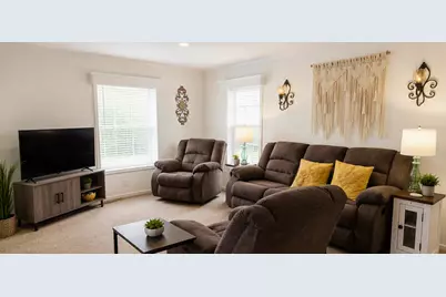 2095 Lancelot Lane, North Mankato, MN 56003 - Photo 2