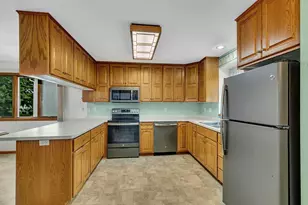 703 2nd Ave NE, Melrose, MN 56352 - Photo 2