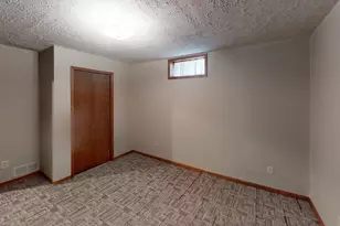 1601 Cheryl Ave, Albert Lea, MN 56007 - Photo 32