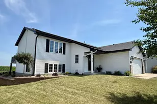 206 Spring Wheat Dr, Dundas, MN 55019 - Photo 4