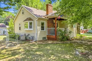 615 12th Ave NW, New Brighton, MN 55112 - Photo 1