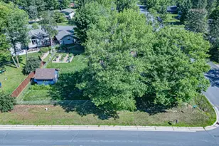 4621 5th Ave W, Hibbing, MN 55746 - Photo 46