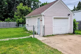 523 11th St N, Moorhead, MN 56560 - Photo 4