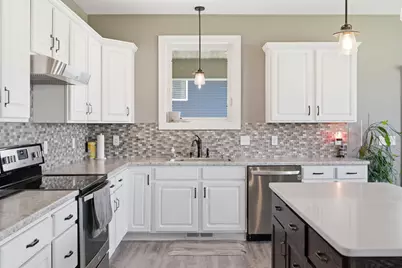 820 Fieldcrest Drive, Mankato, MN 56001 - Photo 6