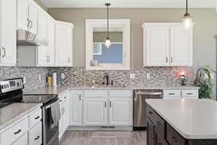 820 Fieldcrest Dr, Mankato, MN 56001 - Photo 6