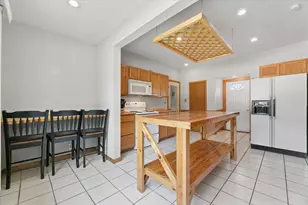 210 W 7th St, Starbuck, MN 56381 - Photo 6