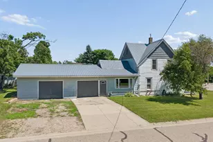 210 W 7th St, Starbuck, MN 56381 - Photo 4